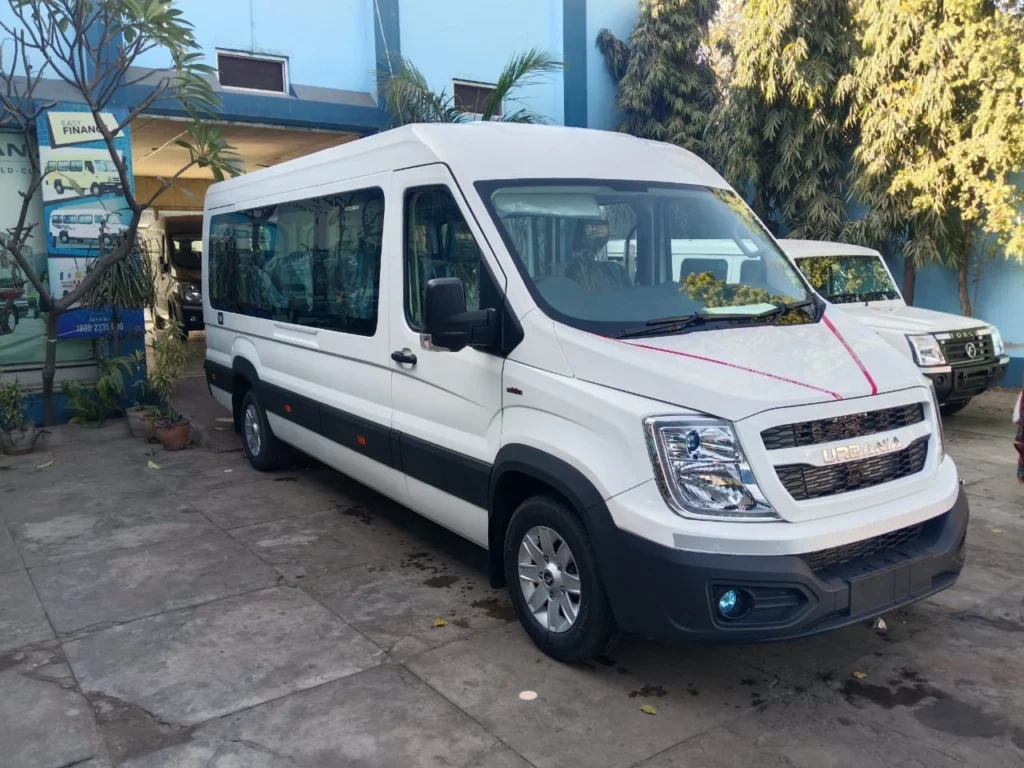 tempo traveller manali